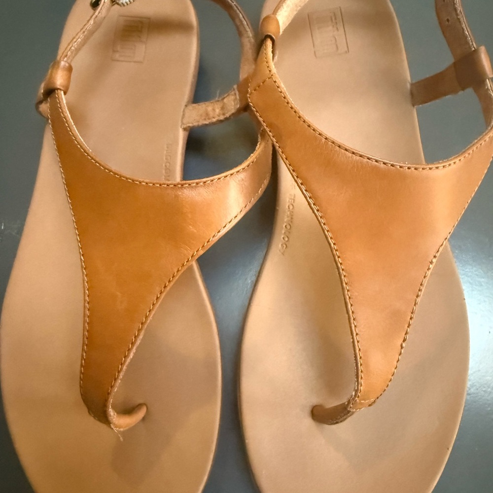 Fit Flop women’s sandals